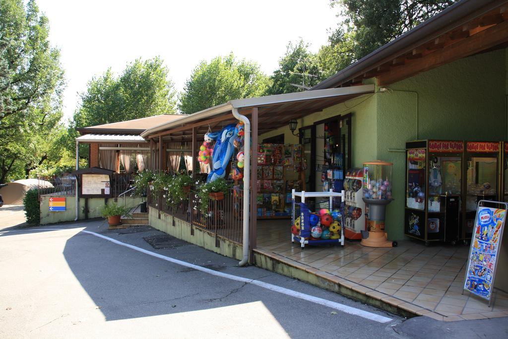 Camping Piantelle Moniga del Garda Экстерьер фото