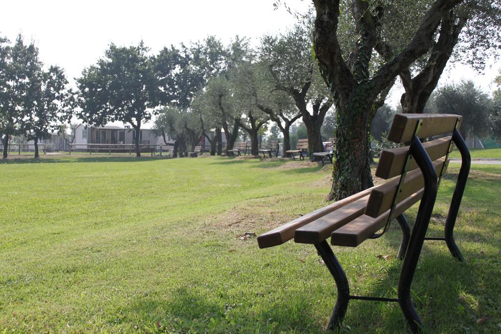 Camping Piantelle Moniga del Garda Экстерьер фото